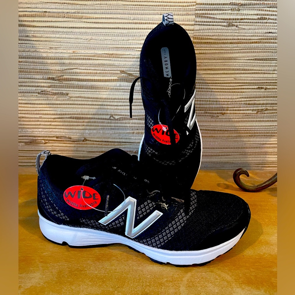 New Balance 668 Running Shoe SZ 6.5D NIB